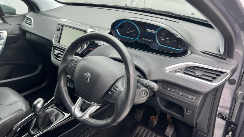 Peugeot 2008 1.2 PureTech 110 Allure 5dr Petrol Estate